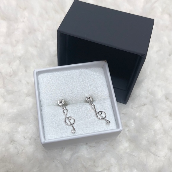 Treble clef earrings silver - Picture 1 of 3